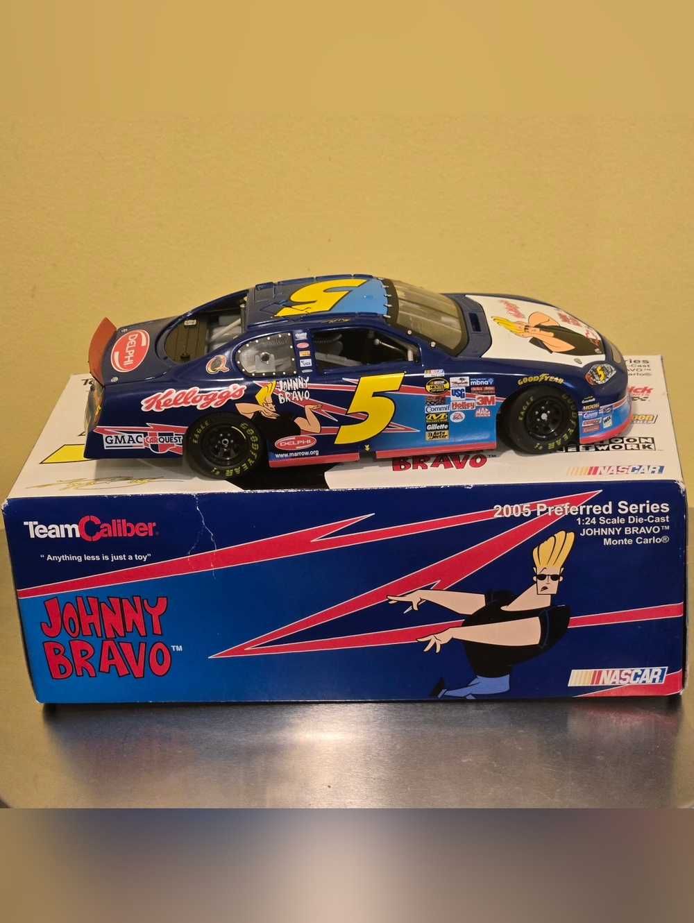 Team Caliber 2005 Kyle Busch #5 Johnny Bravo 1:24 Diecast Car Monte Carlo